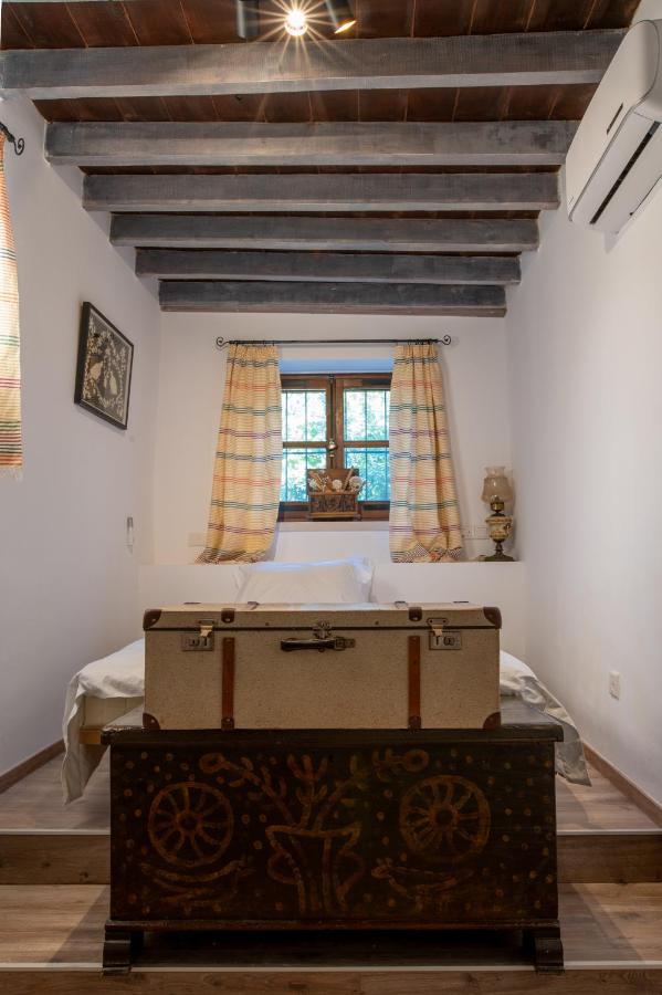 Droshia Traditional Homes, Coco-Mat Full Experience Dhrousha Luaran gambar